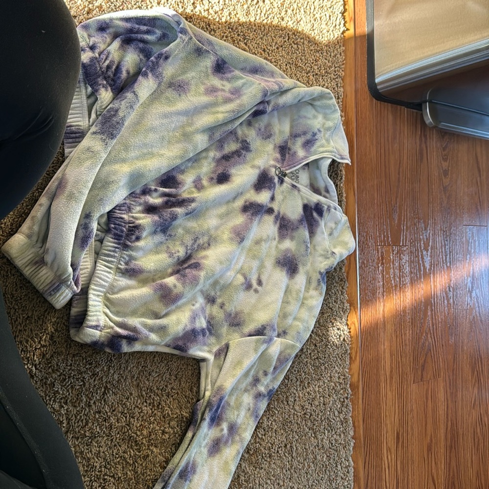 Sweat suit top and bottoms